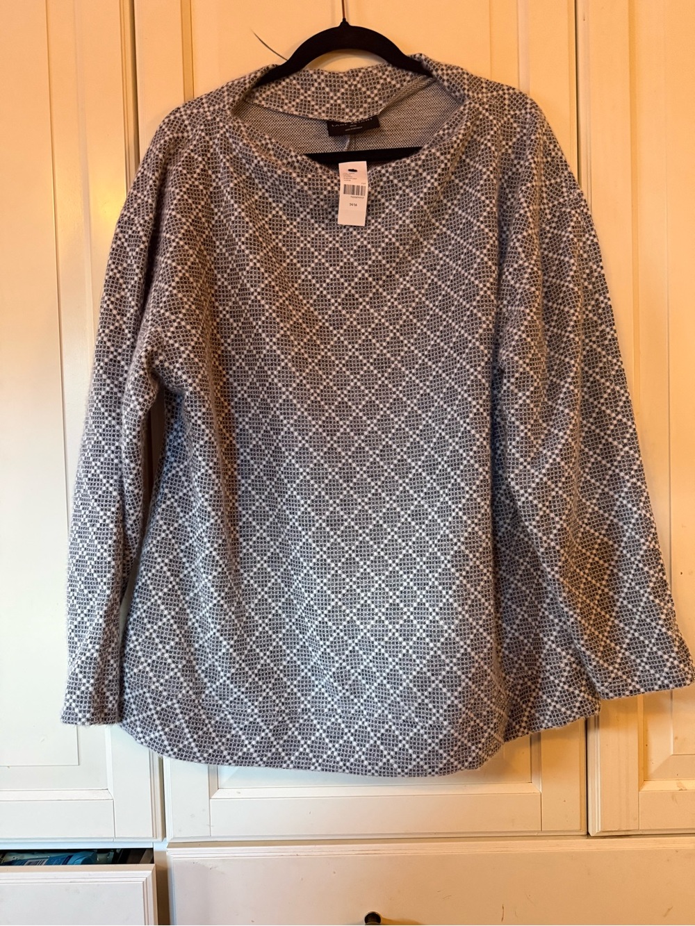 Chico's Gray Patterned Crewneck Sweater